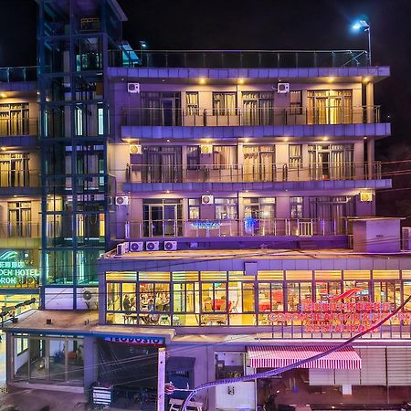קורון Sky Garden Hotel מראה חיצוני תמונה
