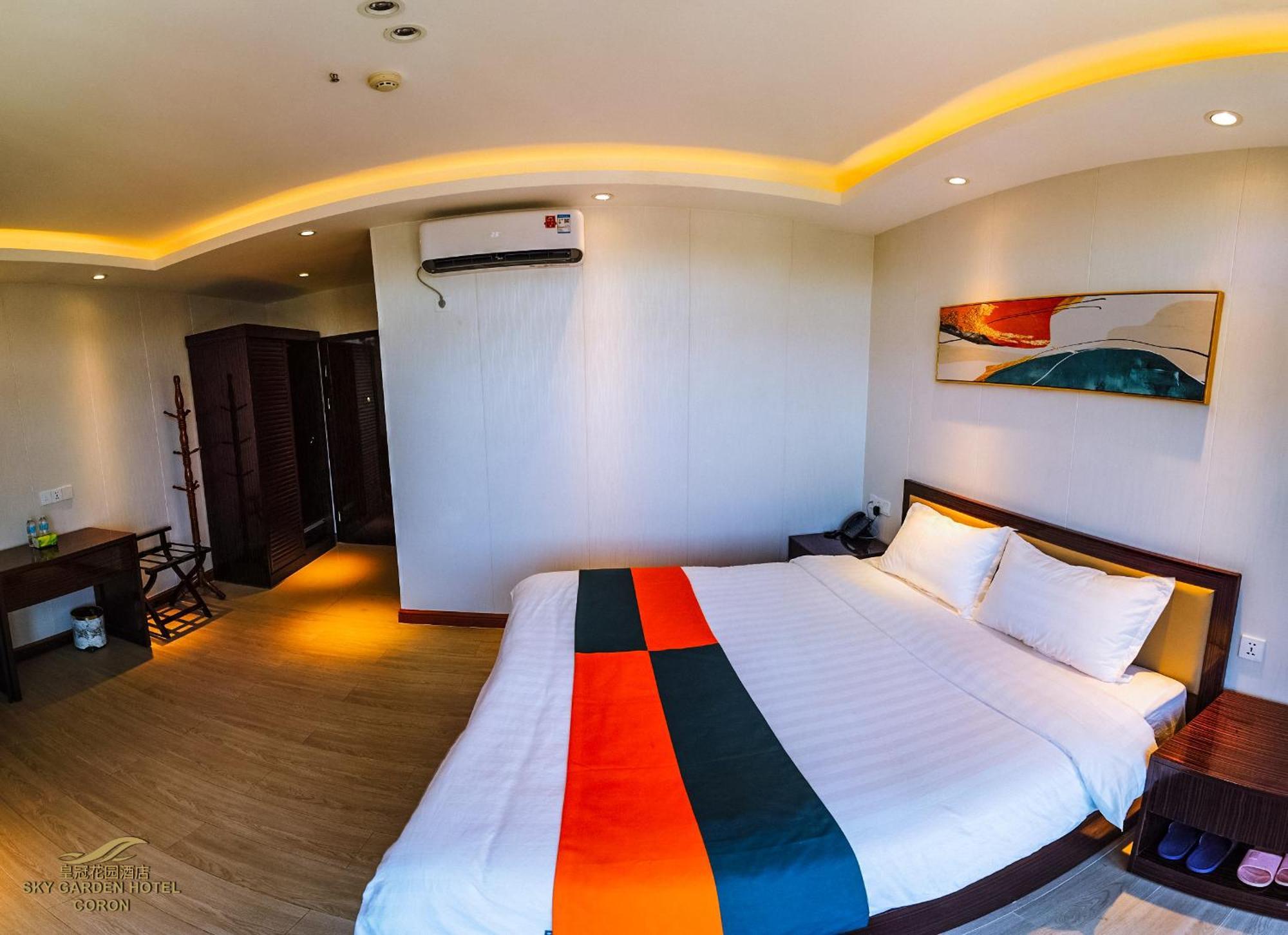 קורון Sky Garden Hotel מראה חיצוני תמונה